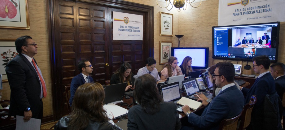 Cancillería monitorea elecciones en el exterior en Sala de Coordinación para el Proceso Electoral instalada en Bogotá