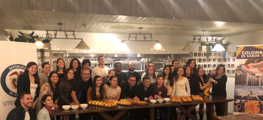 El Consulado de Colombia en Chicago realizó el taller de gastronomía para celebrar la cultura colombiana