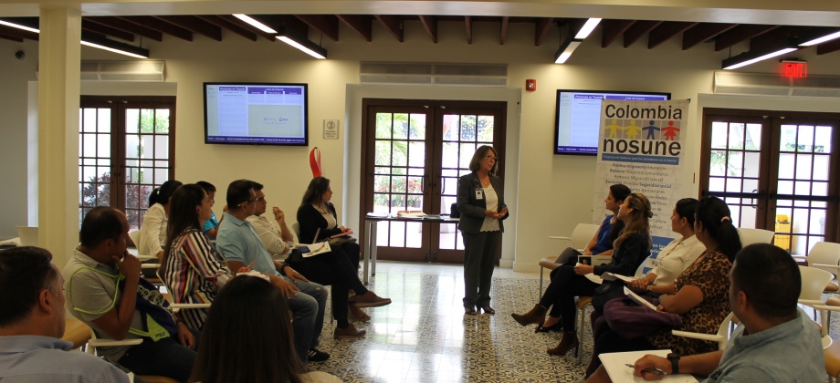En el taller realizado en el Consulado de Colombia en Miami los connacionales obtuvieron información sobre el mercado laboral en el sur de la Florida 