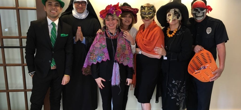 El Consulado General de Colombia en Miami se unió a la tradicional celebración de Halloween