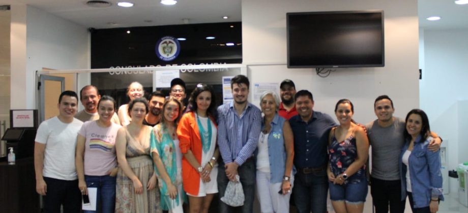 En la jornada del Sábado Consular organizada por el Consulado de Colombia en Buenos Aires los connacionales pudieron realizar sus trámites 