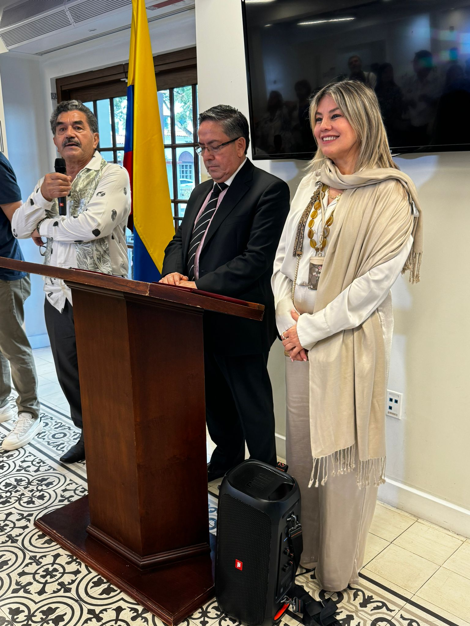 Arte y literatura fuentes de inspiración en la Noche Cultural organizada en el Consulado de Colombia en Miami