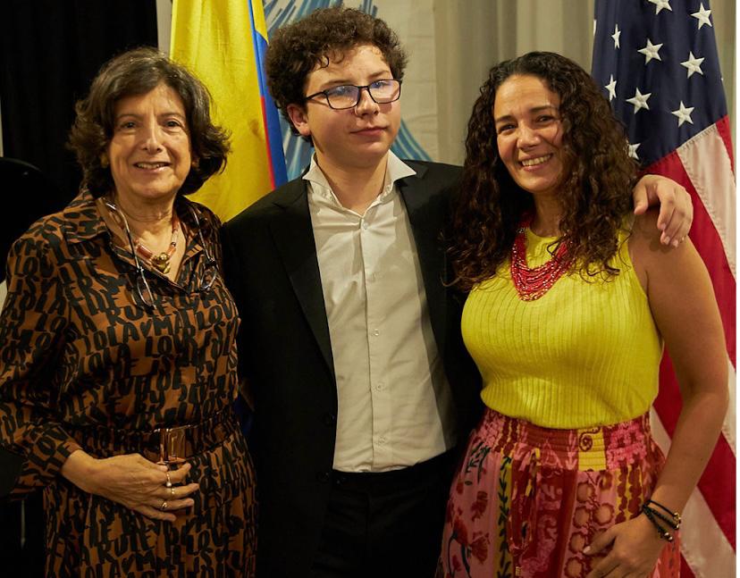 Consulado de Colombia en Miami realizó recital de piano del colombiano Matthew Garvin Diaz