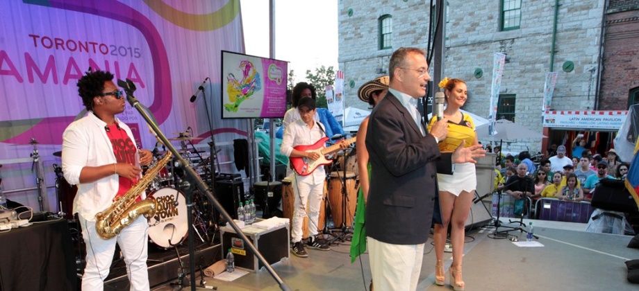 Embajada de Colombia en Canadá celebró el Día Nacional con ChocQuibTown 