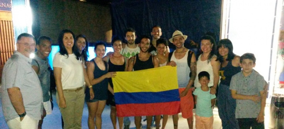 La comunidad colombiana asistió a la presentación de “La impronta en sus ojos”