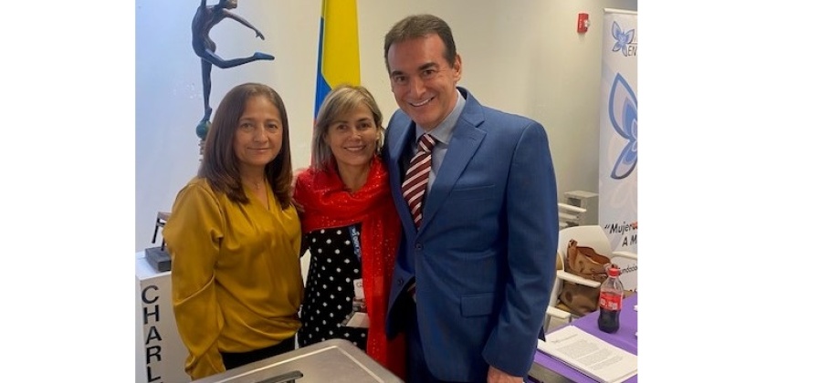  Cónsul General de Colombia en Miami saluda a mujeres colombianas residentes en el Sur de la Florida 