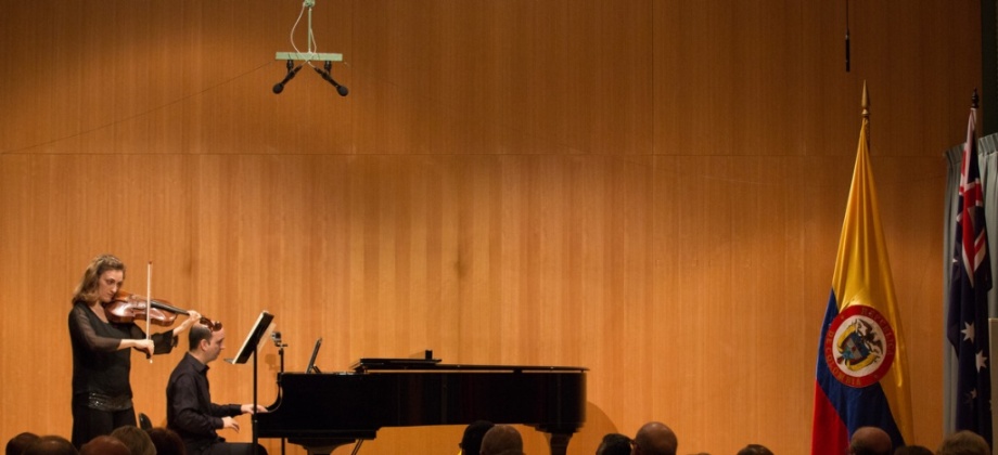 Concierto Independencia de Colombia -Wesley Music Centre. Foto: Andrew Sikorski, Art Atelier. 
