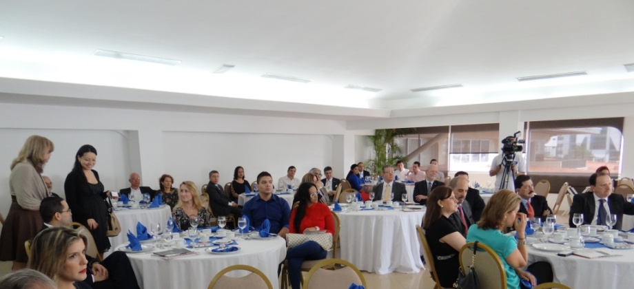El evento se llevó  a cabo en el Club Unión de Panamá y contó con la presencia de la Red de Empresarios: Colombia Próspera de la Embajada de Colombia.