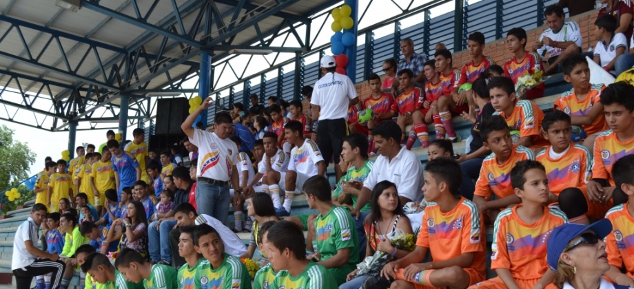 En el II Torneo de Fútbol de Integración Fronteriza Binacional participan equipos de Cúcuta y Villa del Rosario en representación de Colombia y San Antonio y San Cristóbal por la República Bolivariana de Venezuela.