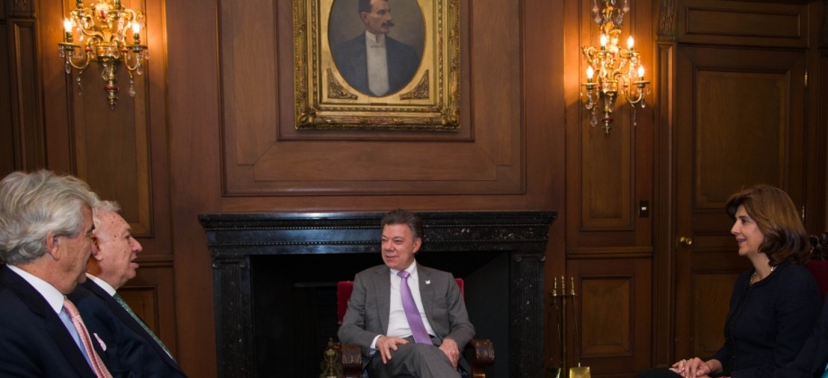 Presidente Santos y Canciller Holguín se reunieron con el Ministro de Asuntos Exteriores y de Cooperación de España