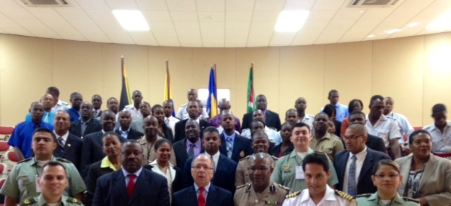 Colombia y Jamaica avanzan en la lucha contra el problema mundial de las drogas en el Caribe