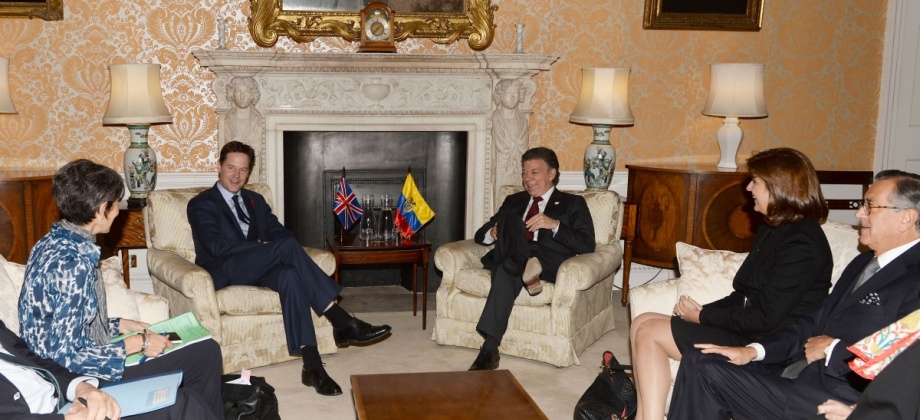 Con un encuentro con el Viceprimer Ministro del Reino Unido, Presidente Santos y Canciller Holguín concluyeron gira por Europa
