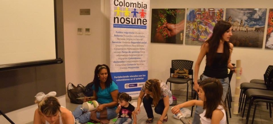 Continúan los talleres Culturizarte  y Colombianizarte para niños colombianos en Chile