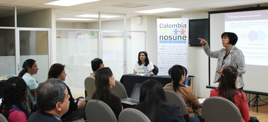 El Consulado de Colombia, a través del Programa Colombia Nos Une, brinda acompañamiento a los colombianos en temas laborales 