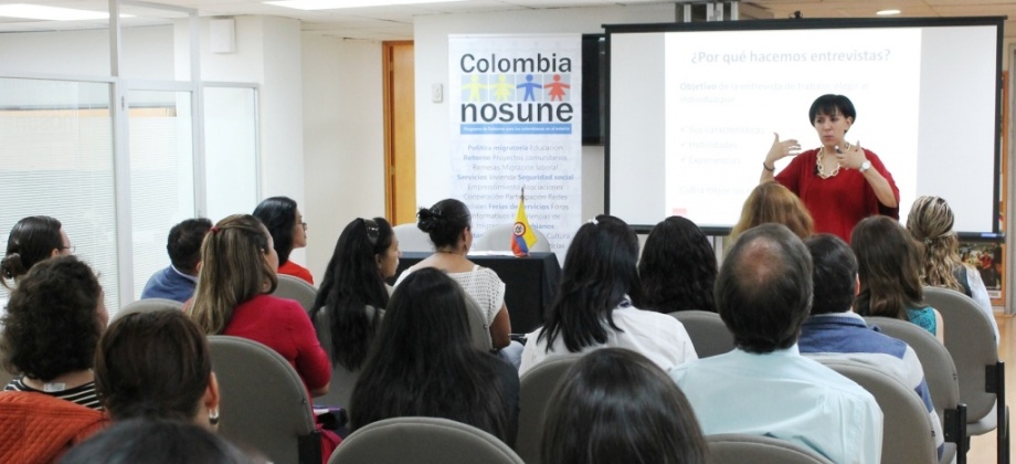 ¿Por qué se hacen las entrevistas?, los tipos de entrevista, la tendencia en México a entrevistar por competencias, fueron algunos puntos tratados en el taller