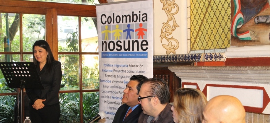 La Cónsul General Jaqueline Espitia Arias dio a conocer los pormenores del evento, organizado por el Consulado General de Colombia y el Programa Colombia Nos Une, con apoyo de la Delegación Coyoacán.