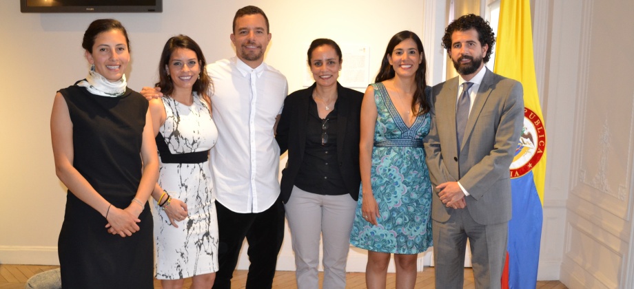 Inauguración de la Exposición “Lazos: Sujetos” de los artistas colombianos