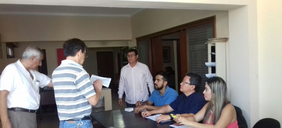 La jornada de votación del plebiscito se desarrolla con normalidad en Santa Cruz de la Sierra