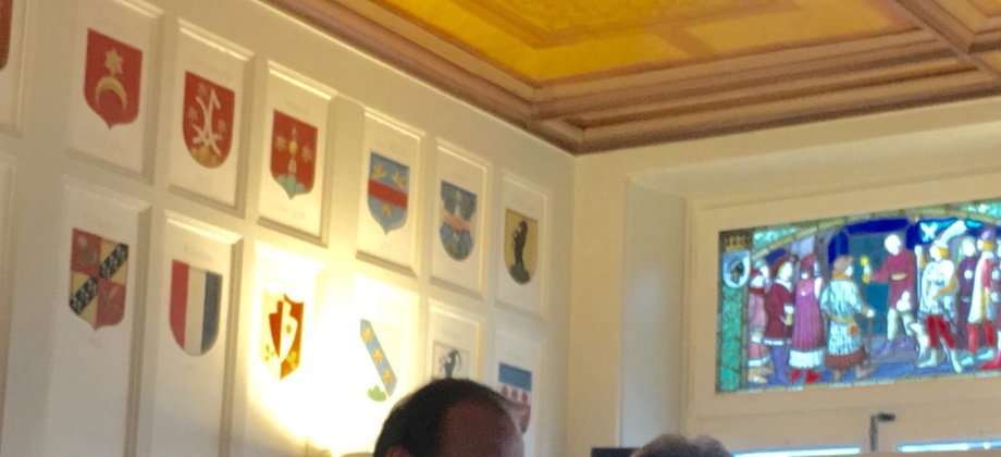 Se publicó la nota: El Embajador de Colombia ante la Confederación Suiza, Julián Jaramillo Escobar, introdujo la conferencia El Bahareque una arquitectura tradicional 