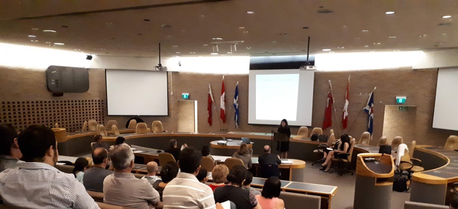 Presencia de colombianos en conferencia “Estrategias de migración a Canadá”