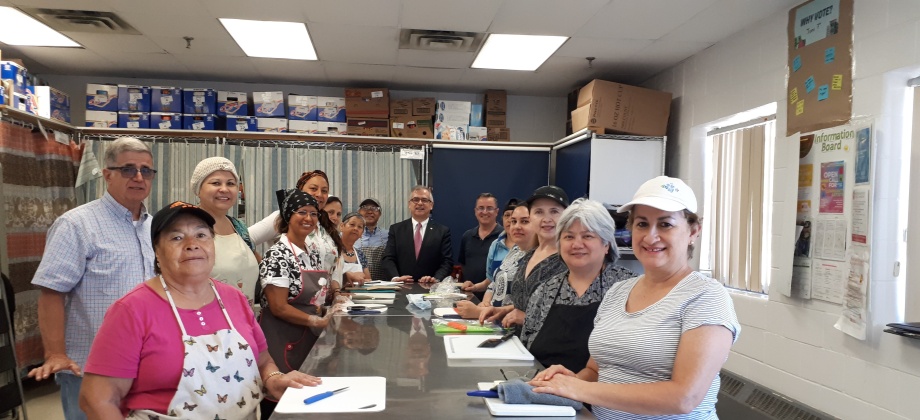 El Cónsul de Colombia organizó el Taller de conservación de alimentos