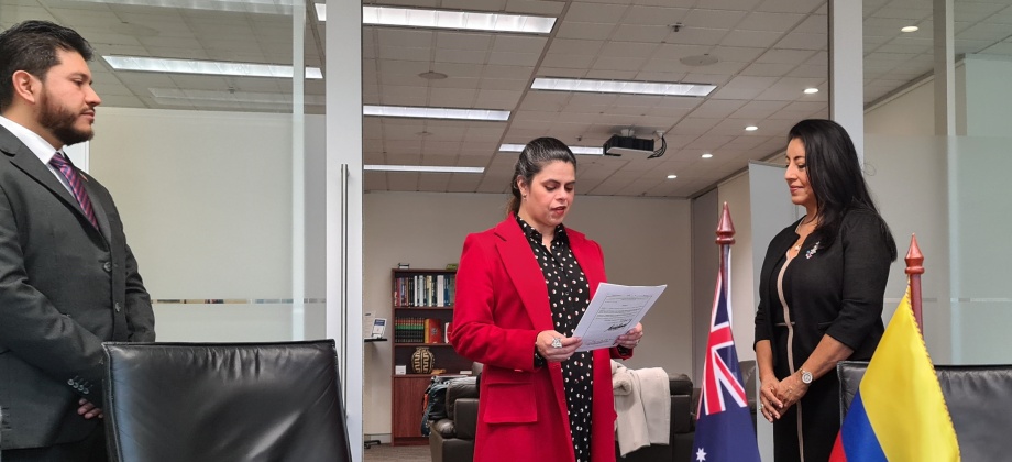 Nueva Cónsul honoraria de Colombia en Darwin tomó posesión de su cargo