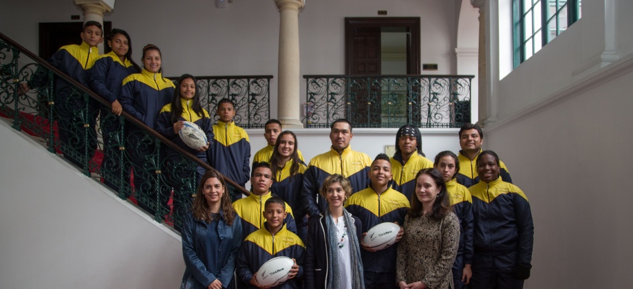 Diplomacia deportiva: doce jóvenes de Apartadó, Buenaventura y Cúcuta participan de intercambio de inglés y rugby en Nueva Zelanda 