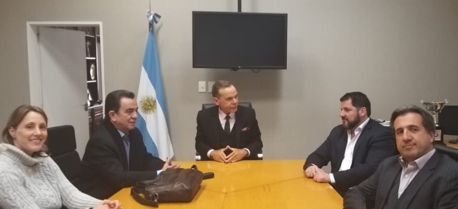 El Consulado de Colombia en Buenos Aires hizo parte de la reunión evaluativa de los parámetros en el tema migratorio