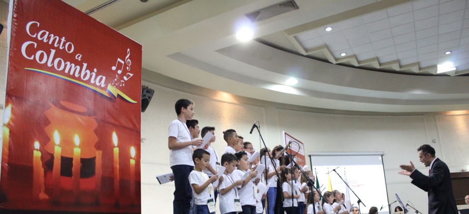 El Consulado de Colombia en Guadalajara celebró el tradicional día de las Velitas