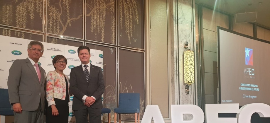 El Embajador de Colombia en Singapur asistió al diálogo ‘Treinta años de fomento del crecimiento: prioridades de APEC Chile 2019 para la cooperación regional’