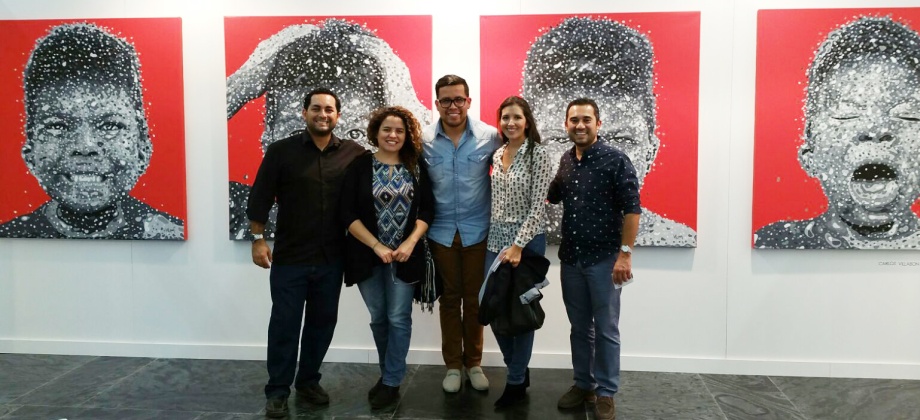 Artistas colombianos participan en la Primera Feria Internacional de Arte Contemporáneo de Sevilla