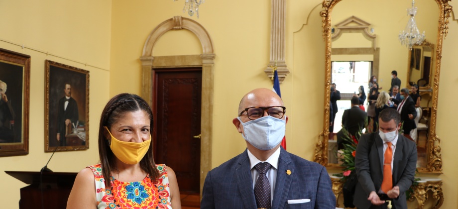Ministerio de Relaciones Exteriores y Culto entrega el galardón Bandera Azul Ecológica en la categoría Eco Diplomática, a la Embajada de Colombia en Costa Rica