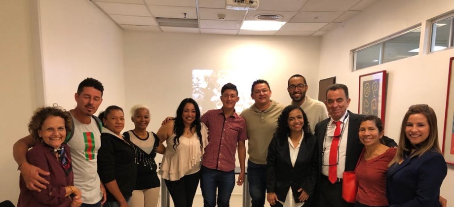 El Consulado de Colombia en Buenos Aires conmemoró con la comunidad de connacionales el Día Nacional de la Memoria y la Solidaridad con las Víctimas del Conflicto