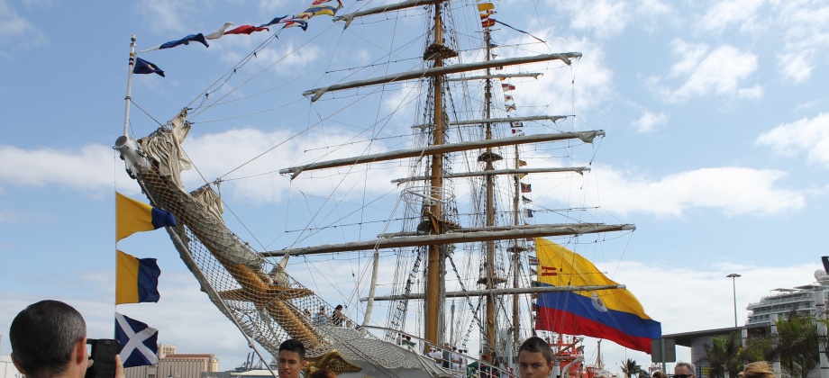 Cerca de cinco mil visitantes recibe el Buque Insignia “Gloria” en su primera jornada de puertas abiertas en el Puerto - Gran Canaria 