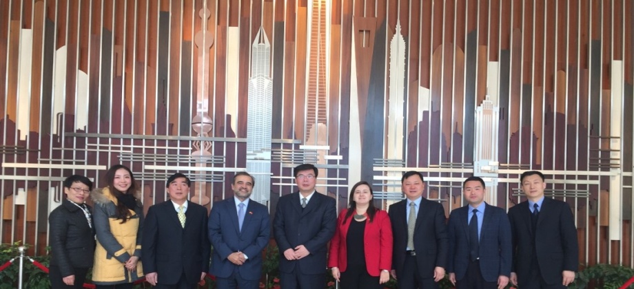 Embajador Rueda y la Cónsul Echeverry realizaron una visita de cortesía al buró de cárceles de Shanghái
