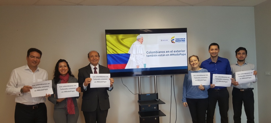 Embajada de Colombia en Tailandia se une a la visita del Papa Francisco 