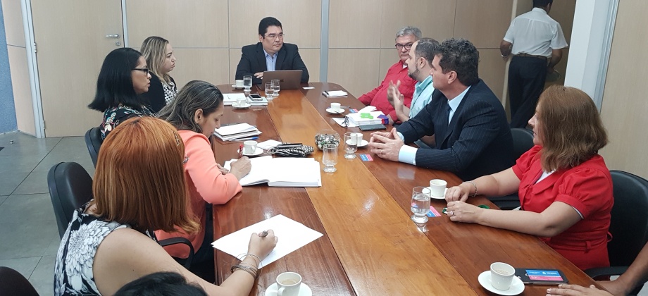 Con el encuentro entre el Cónsul de Colombia y el secretario de educación del estado de Amazonas se fortalecieron los lazos del español
