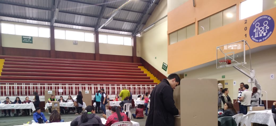 Concluye la jornada electoral en Quito, Ecuador