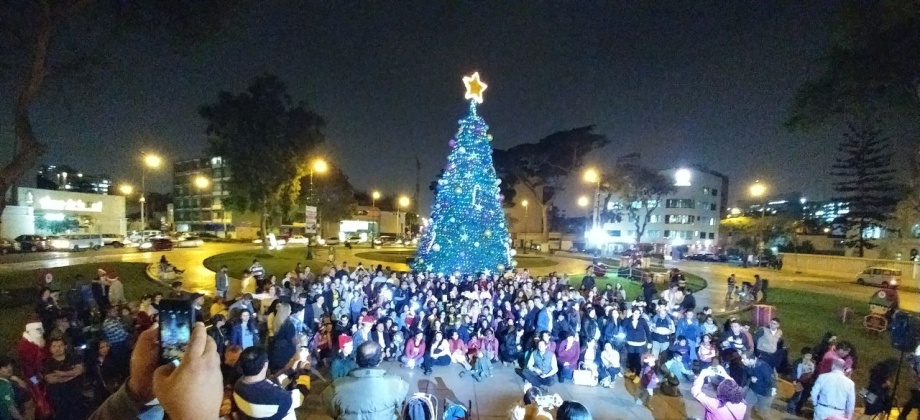 Consulado de Colombia en Lima celebró con los connacionales la ‘Fiesta de las Luces’ en diciembre