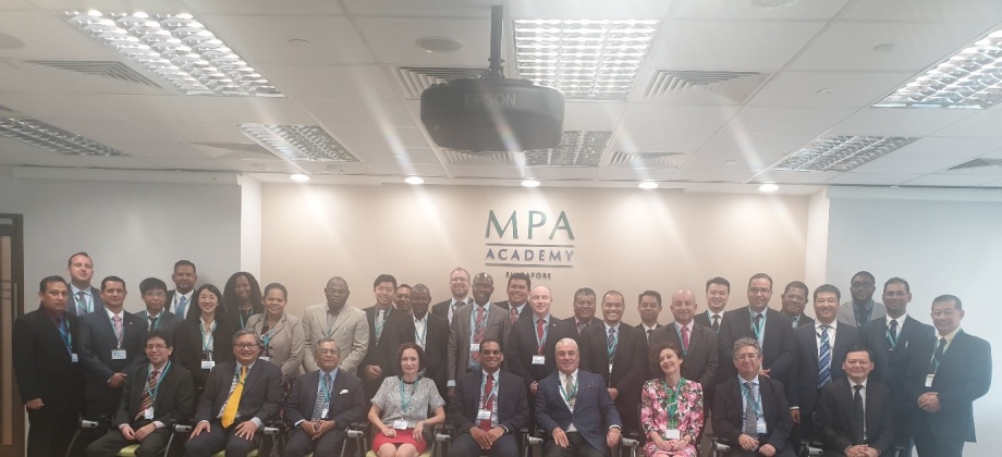 El Embajador de Colombia en Singapur asistió a la ceremonia de apertura de la Academia de la Autoridad de Marítima y Portuaria