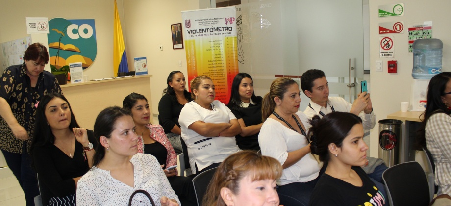 Las claves de la inteligencia social para ambientes laborales sanos fueron expuestas en el taller organizado por el Consulado de Colombia 