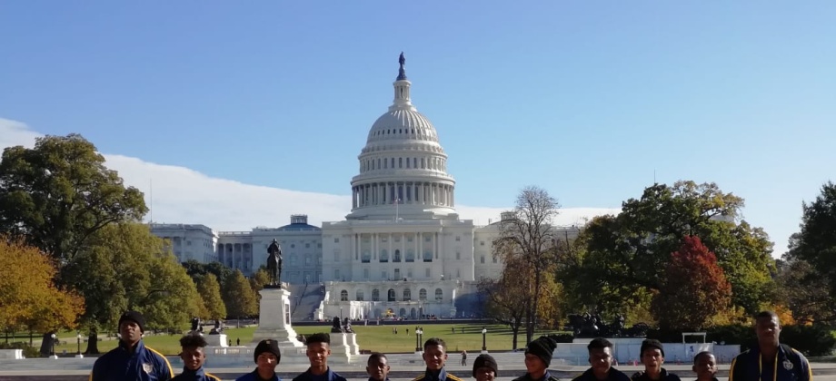 Jóvenes de las Casas Lúdicas de Tumaco y San Andrés Islas viajaron a Estados Unidos para participar en intercambio deportivo con apoyo de la Cancillería