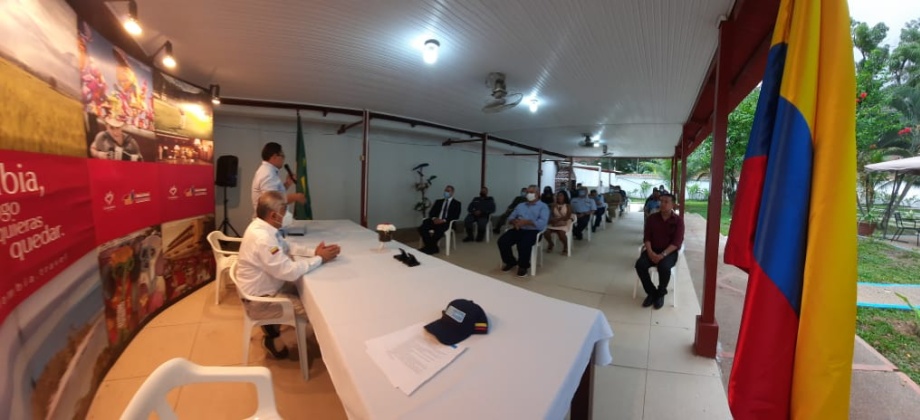 Cónsul de Colombia presidió reunión con autoridades de Tabatinga y Leticia para hacer seguimiento a temas de seguridad en frontera colombo-brasileña