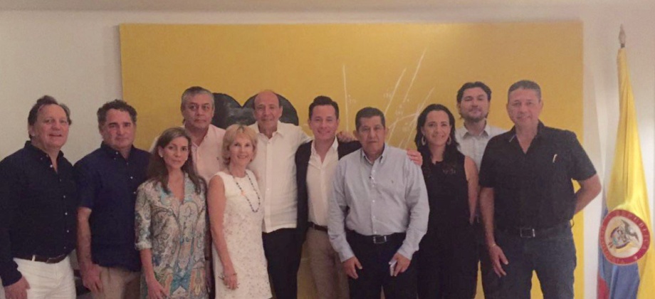 Embajador de Colombia en Tailandia recibe a la delegación de la Cámara Induarroz 