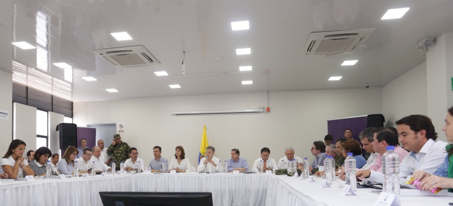 Canciller María Ángela Holguín participa en la reunión liderada por el Presidente Juan Manuel Santos en Cúcuta para dar a conocer nuevas medidas para atención y control de migración