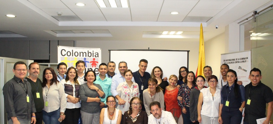 El foro “World Café sobre espacios de participación de la sociedad civil - Ley 1465 de 2011” se realizó en el Consulado de Colombia en Guadalajara