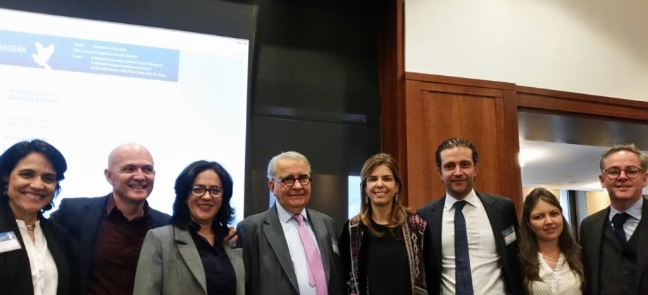 Con el apoyo del Consulado de Colombia, comunidad académica se reunió a hablar de paz y desarrollo en Nueva York