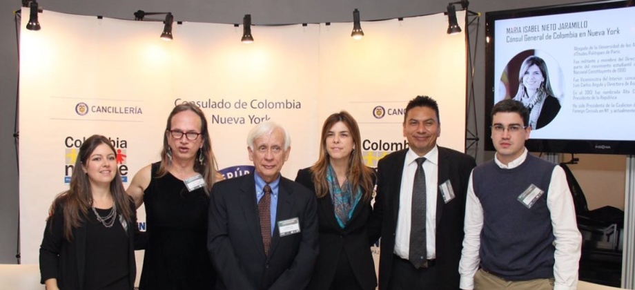 Expertos en educación e investigación se tomaron Consulado de Colombia en Nueva York