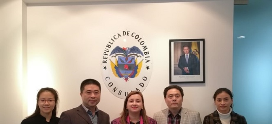 Cónsul de Colombia en Shanghái se reunió con el Vicepresidente de la Oficina de Asuntos Exteriores de Hangzhou