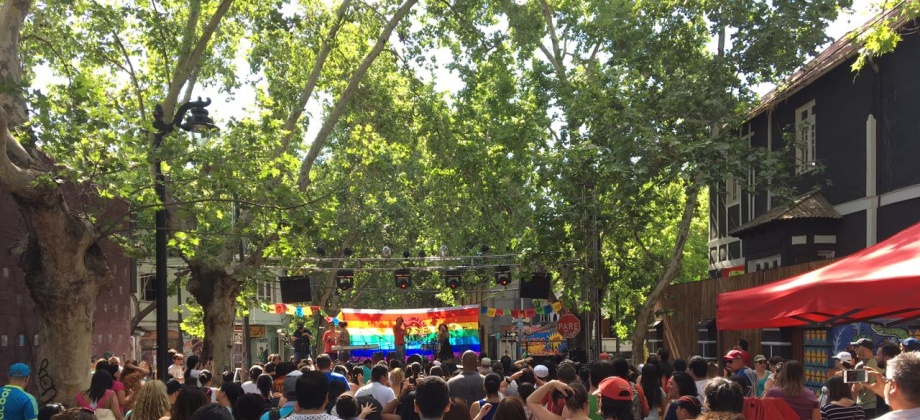 Consulado de Colombia en Santiago participó en el “Festival de Salsa Primavera”